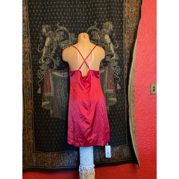 NEW•ROMWE silky slinky red Slip dress Lg - Picture 8 of 11